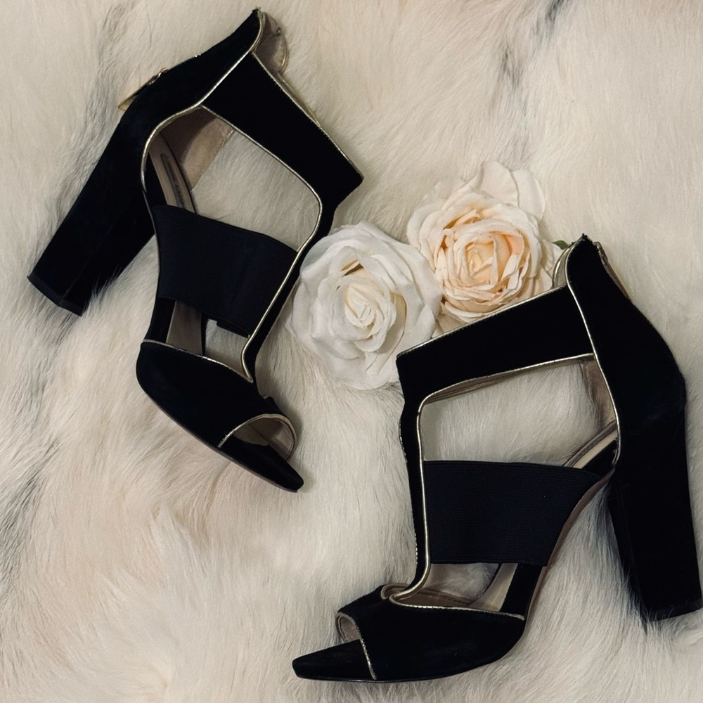 Karl Lagerfeld Paris Rosalie Black Suede Open Toe Heels Size 8 - WORN ONCE $269